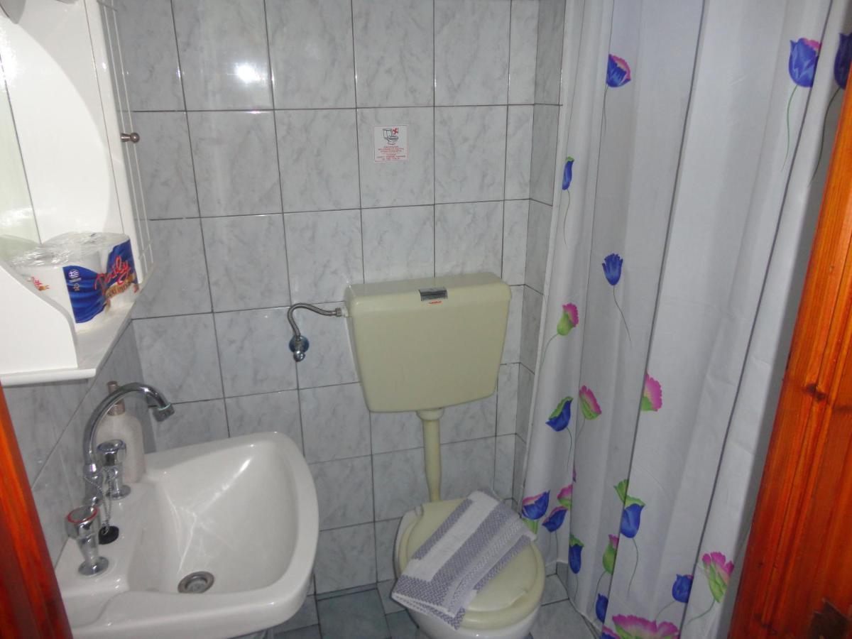 Stamatela
